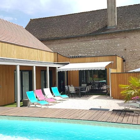 Au Petit Pressoir Bed & Breakfast Givry  Exterior photo